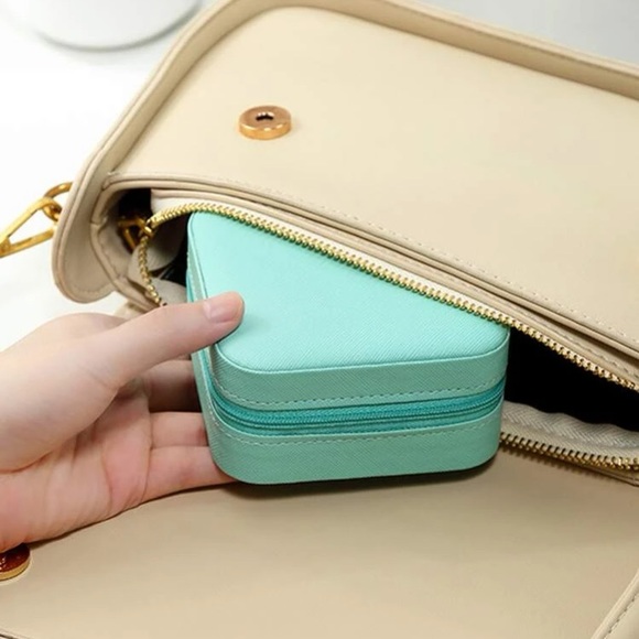 Zippered Jewelry Box Travel Storage Emerald Green, Dusty Pink, Black, Teal - Picture 11 of 16